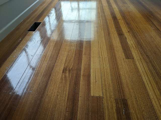 White-stained Tasmanian Oak project photo 5