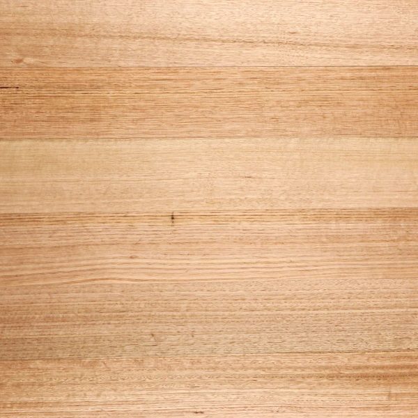 Tasmanian Oak / Smooth engineered timber flooring